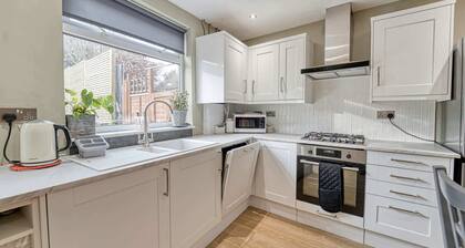 Host Stay Loughborough Road House