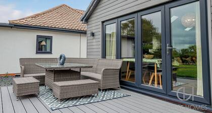 Host Stay Little Highlands