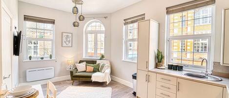 Appartement | 1 chambre, bureau, Internet