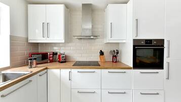 House | 4 bedrooms, Internet