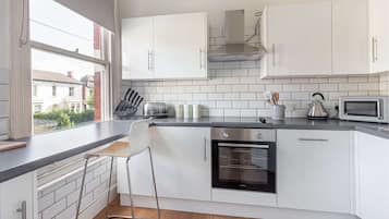 Apartment | 2 bedrooms, Internet