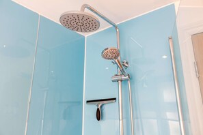 House | 2 bedrooms, Internet