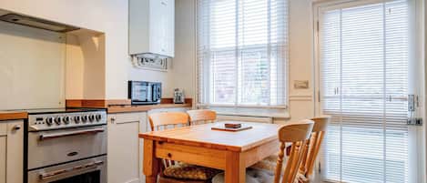 House | 2 bedrooms, Internet