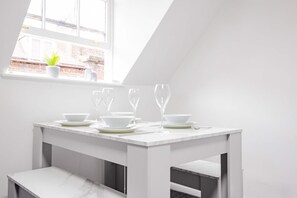 Apartment | 2 bedrooms, Internet