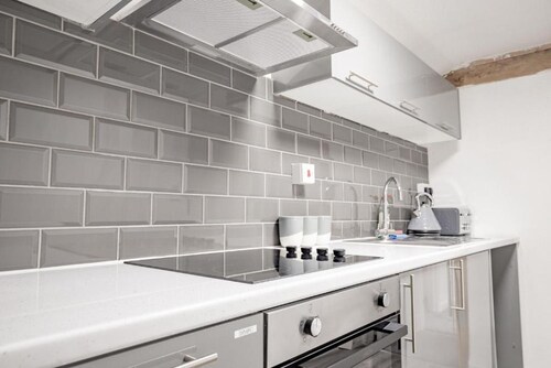 Host Stay New Street Dwelling