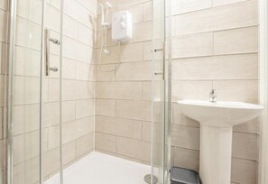 2 habitaciones y acceso a internet