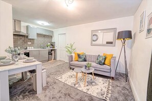 Apartment | 2 Schlafzimmer, Schreibtisch, Internetzugang