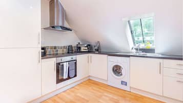 Căn hộ | 1 phòng ngủ, bàn, truy cập Internet tốc độ cao