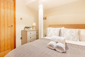 Apartment | 2 bedrooms, Internet
