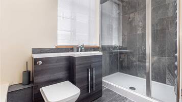 Apartment | 2 bedrooms, Internet