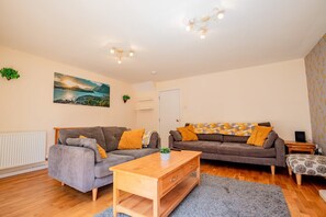 Maison | 4 chambres, Internet