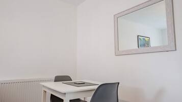 Apartment | 1 bedroom, Internet