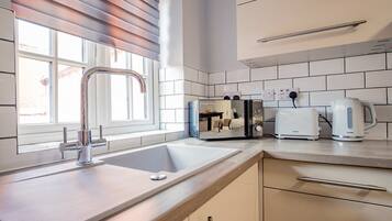 Apartment | 1 bedroom, Internet