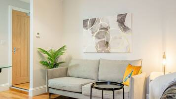 Apartment | 1 bedroom, Internet