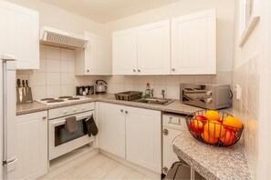 1 bedroom, desk, Internet - Host Stay New Street Suite (Worcester)