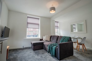 Apartment | 2 bedrooms, Internet - Host Stay Bromyard Flat 1 (Worcester)
