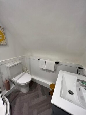 Bathroom - Host Stay Hills Accommodation (Worcester)