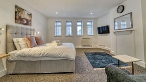 Apartment | 1 bedroom, high-speed internet - Host Stay Hills Habitat (Worcester)