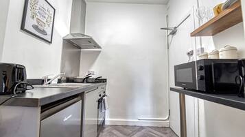 Apartment | 1 bedroom, Internet