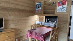 House | Tempat makan