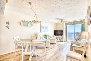 Smart TV, DVD player