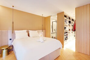 Lägenhet | 1 sovrum, arbetsyta för laptop, strykjärn/strykbräda och sängkläder