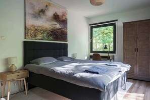 8 chambres, Wi-Fi, draps fournis