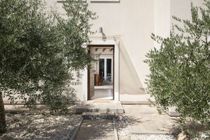 Exterior detail - Villa Nocciola near the Sea with Private Pool and Sauna (Pula)