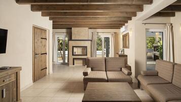 Televisie en een open haard