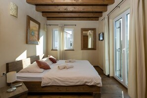 6 habitaciones, tabla de planchar con plancha y cuna de viaje 