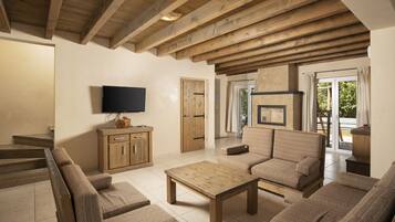 Televisie en een open haard