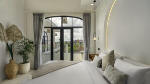 Superior Room, Balcony, Garden View | Iron/ironing board, cots/infant beds, free WiFi, bed sheets