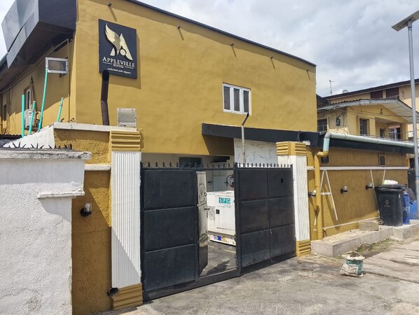 Front of property - Appleville Suites (Lagos)