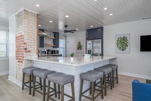 Fridge, microwave, oven, stovetop - RNR Tybee Island House w/ Private Pool, Roof Deck, Parking by Tybee Cottages (Tybee Island)