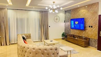 Economy Apartment, Balcony, City View | Living area