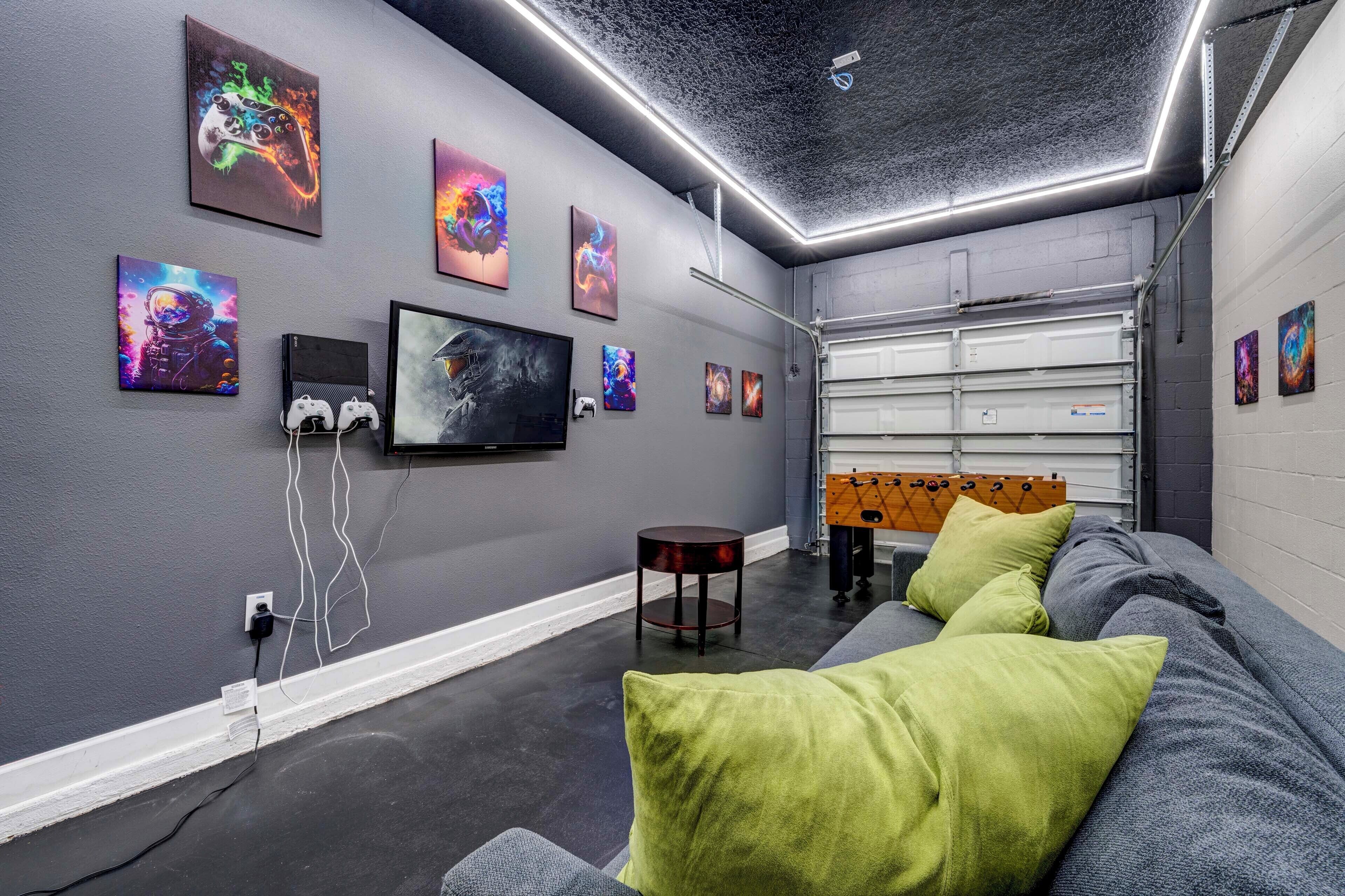 House (6 Bedrooms) | Interior