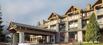 Whistler - Nicklaus North - Clubhouse 206