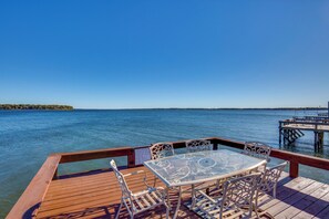 Interior - Waterfront Lake Fork Getaway w/ Dock Access (Emory)