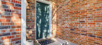 6 Mi to Texas A&m: Home w/ Pool Access