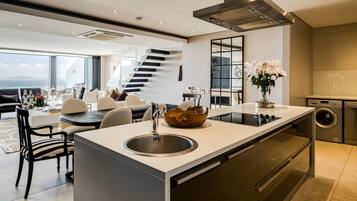 Villa | 3 bedrooms, Internet