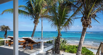 Newly Remodeled Home on Pink-Sand Double Bay Beach, Spectacular Views