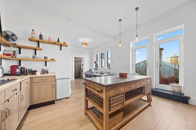 Beautiful Harrogate Triplex Apartment