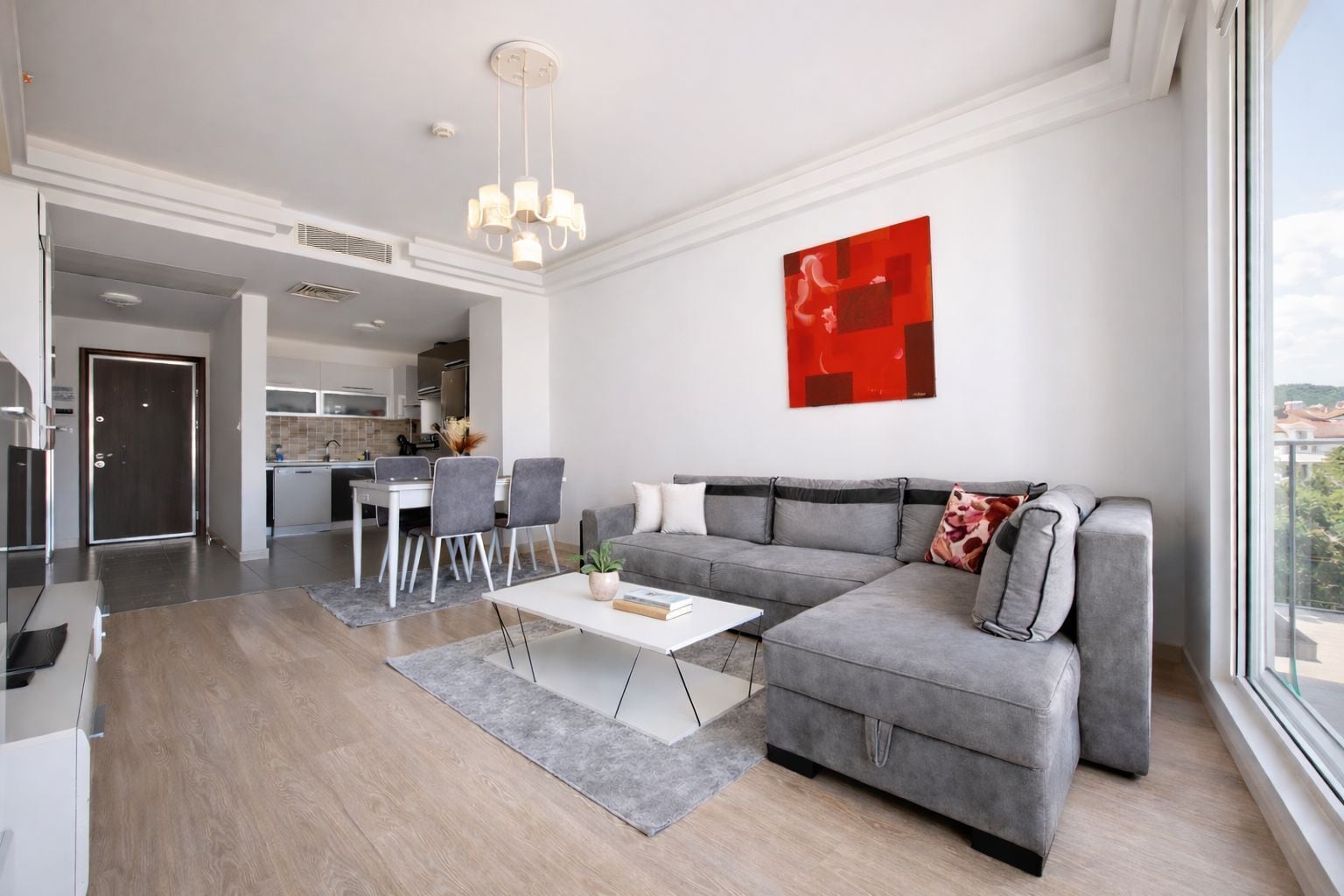 Deluxe Apartment, Balcony, City View | Living area