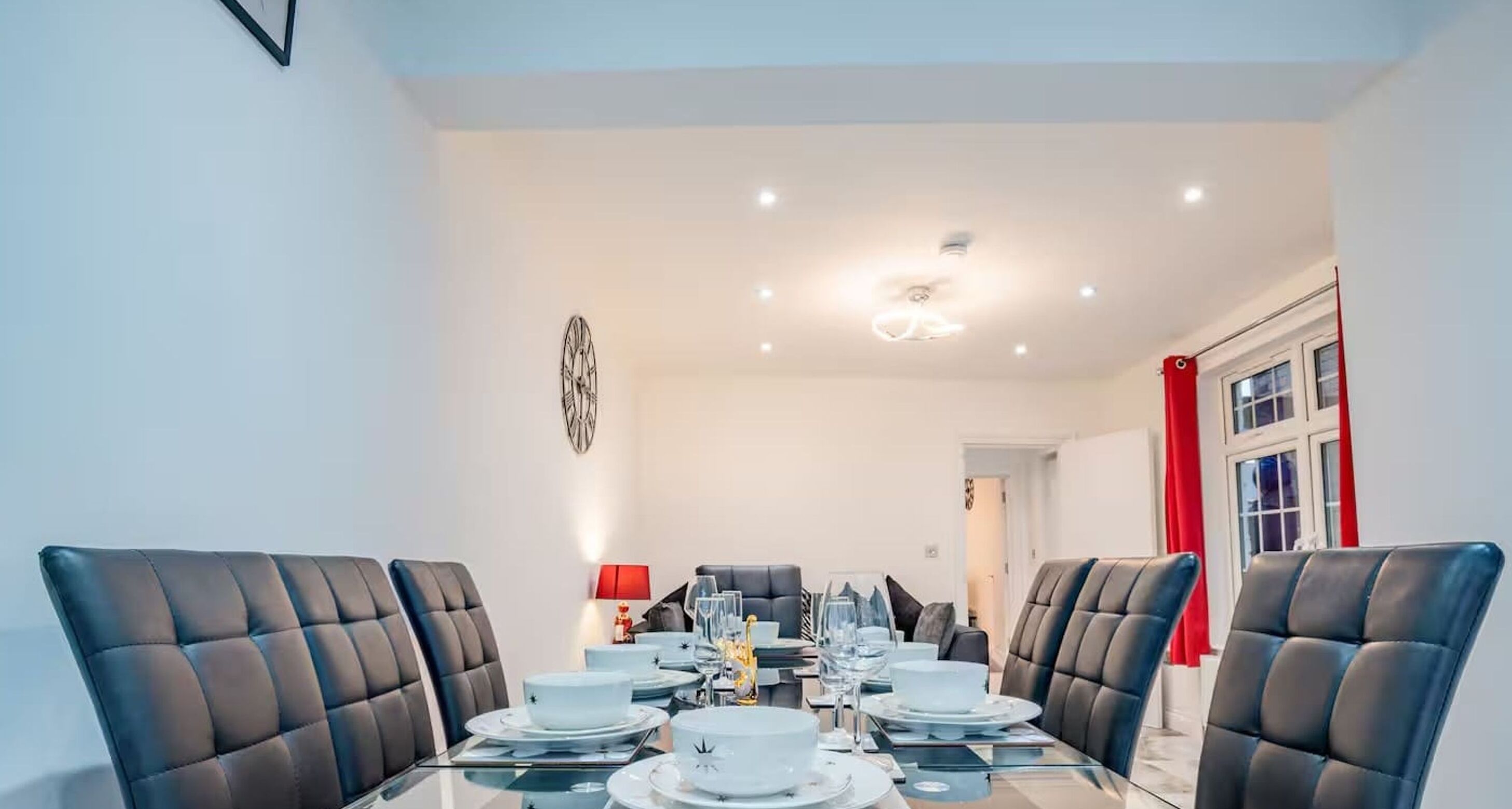 3 bedrooms, Internet