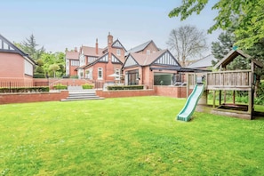5 bedrooms, Internet - Host Stay The Grove (Hartlepool)