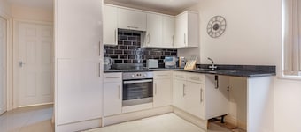 Host Stay Westbrook Court Apartment