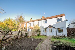 Hus | 3 soverom, skrivebord og internett