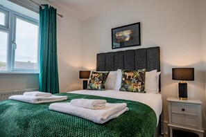 3 habitaciones, escritorio y acceso a internet 