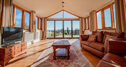 Host Stay Upperley Barn