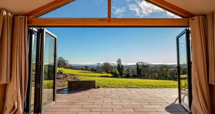 Host Stay Upperley Barn